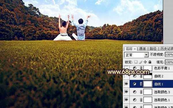 Photoshop调出灿烂的秋季晨曦色草地上的情侣图片